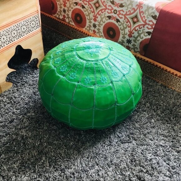 Green x large embroidered Moroccan handmade pouf - Picture 14 of 14